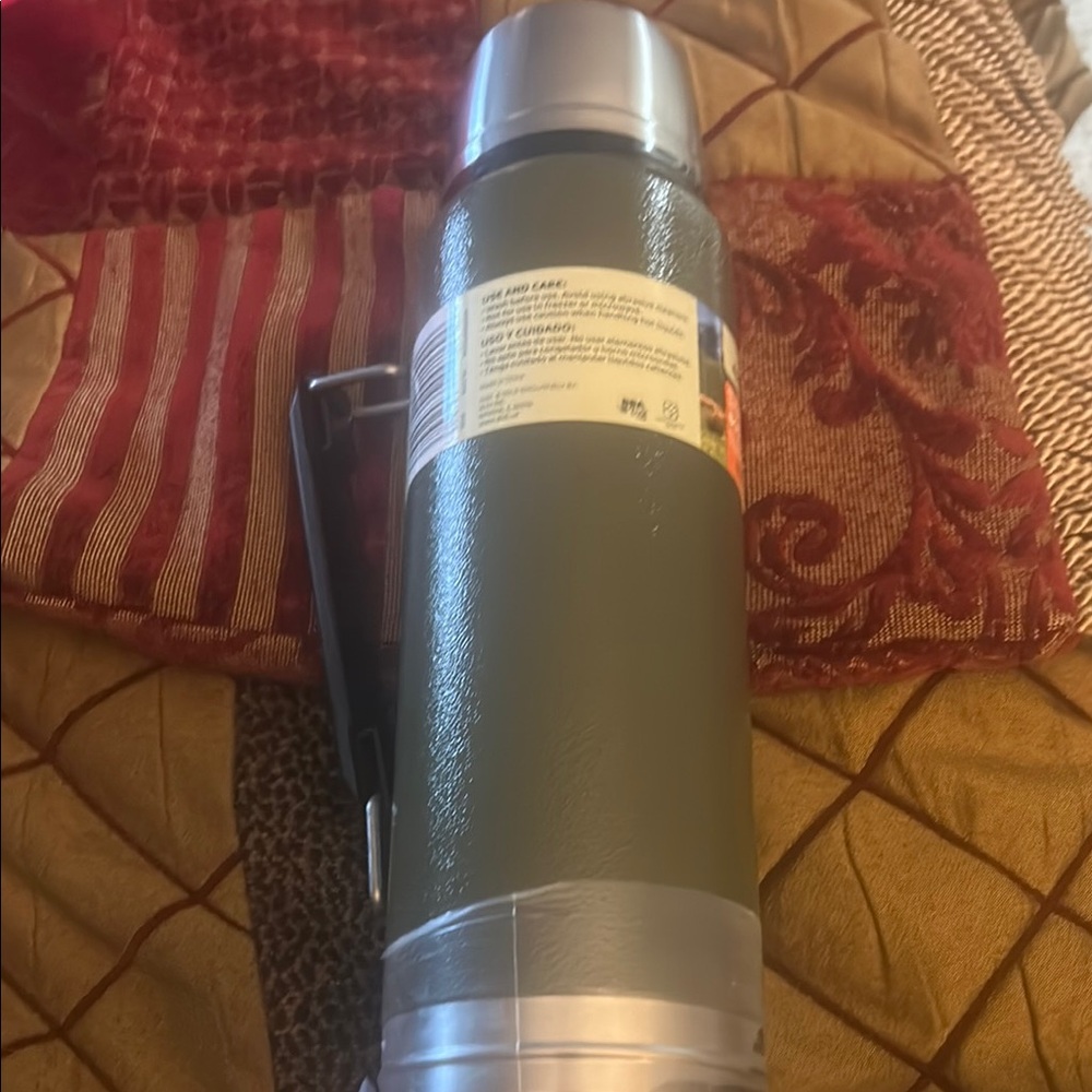 📣BOGO free any closet item equal/less value Military Thermos Steel 40 oz - Picture 2 of 5
